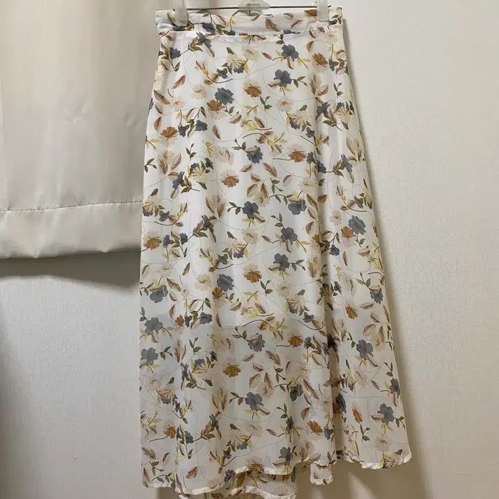 [BUNJANG] Back Band Skirt / 뒷밴딩 스커트