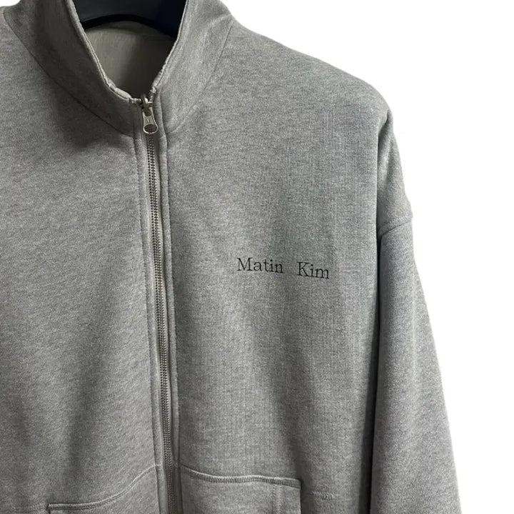 [BUNJANG] Matinkim Reversible Coated Track Jumper Grey / 마뗑킴 리버시블 코팅 트랙 점퍼 그레이 freesize