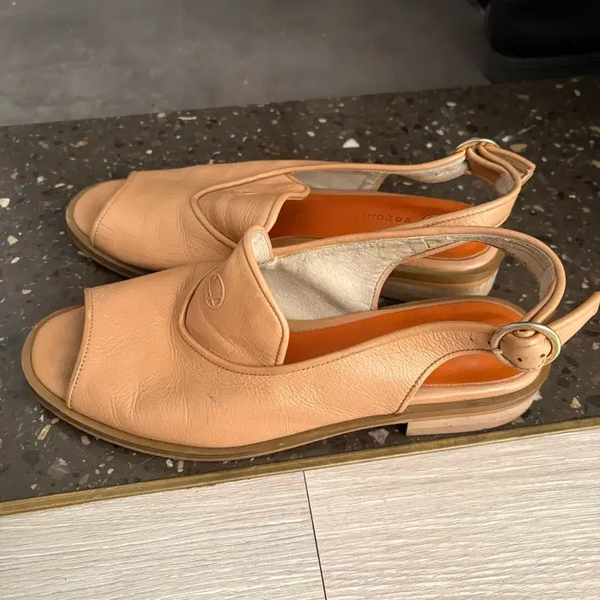 [BUNJANG] Veronica Po London Leaf Sandals / 베로니카포 런던 리프샌들 37 1/2