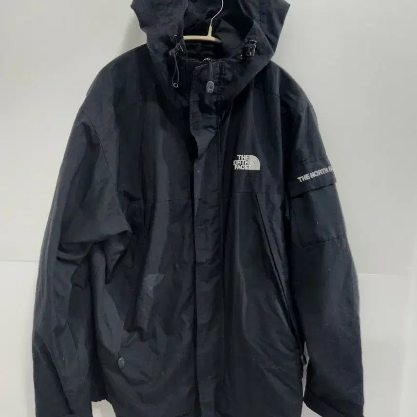 [BUNJANG] The North Face Black Hooded Windbreaker Jacket / 노스페이스 블랙 후드 바람막이 자켓
