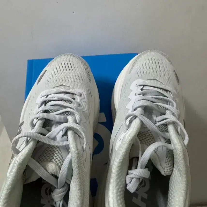 [BUNJANG] Hoka Bondi 9 Stardust Silver Wide 230mm / 호카 본디 9 스타더스트 실버 - 와이드 230mm