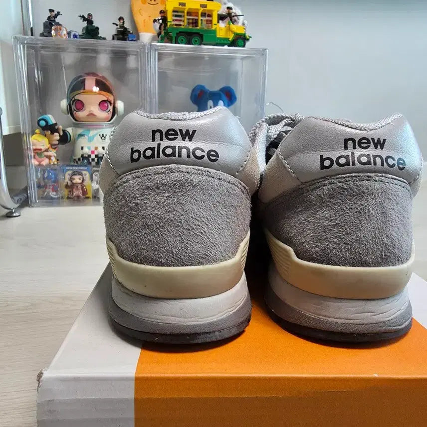 [BUNJANG] New Balance 996 Grey Suede Sneakers / 뉴발란스 996 회색 스웨이드 운동화