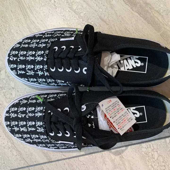 [BUNJANG] Vans Authentic Kanji Black Sneakers / 반스 어센틱 한자