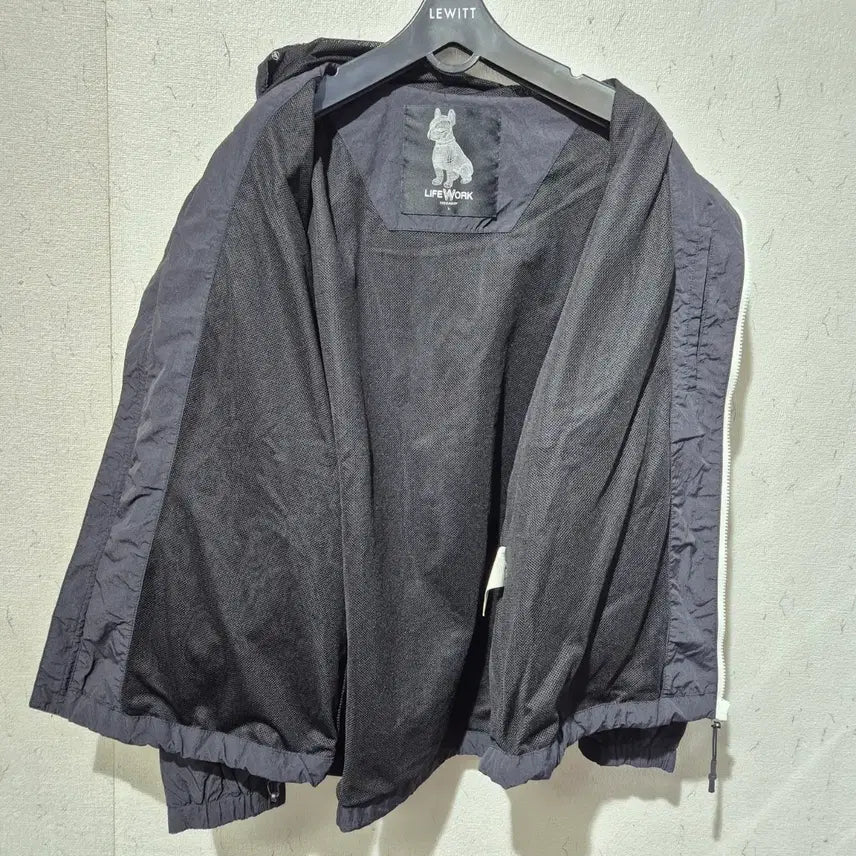 [SOLD OUT] 라이프워크 바람막이 블랙 강아지 프린팅