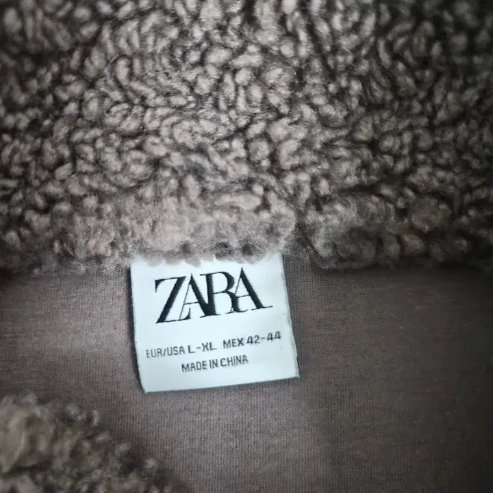 [BUNJANG] ZARA Fleece Half-Zip Sweatshirt / 자라 ZARA 뽀글이 하프집업 맨투맨