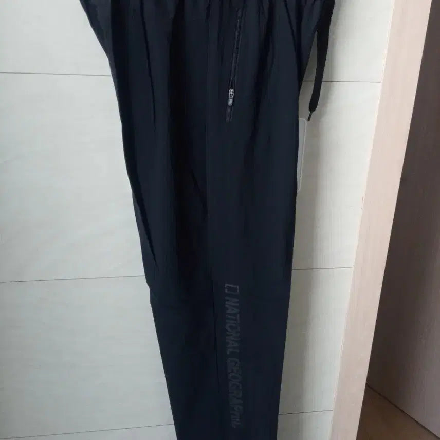 [BUNJANG] National Geographic Summer Cooling Pants L Black New / 내셔널지오그래픽 여름용 냉감팬츠 L 블랙 새상품