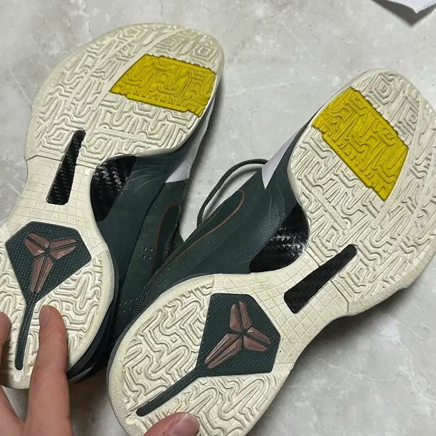 [SOLD OUT] 코비5 EYBL 그린 260