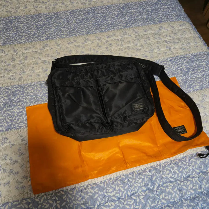 [BUNJANG] Porter Tanker Shoulder Bag Large Black / [L] 포터 탱커 숄더백 라지 / Black