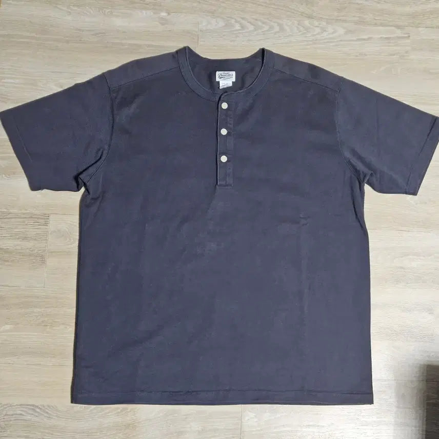 [SOLD OUT] 브론슨 헨리넥 반팔 다크그레이 XXL