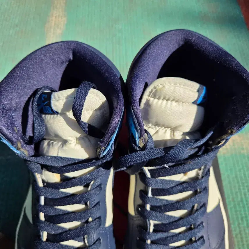 [BUNJANG] Nike Air Jordan 1 High OG Obsidian / 285) 나이키 에어 조던1 하이 OG 옵시디언