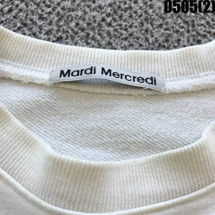 [SOLD OUT] 마르디 메크르디 플라워 맨투맨 아이보리 m