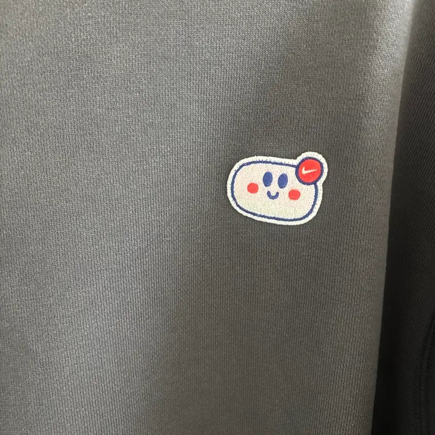 [BUNJANG] Nike Grey Sweatshirt Rare Design / 나이키 회색 맨투맨 티셔츠 희귀 디자인