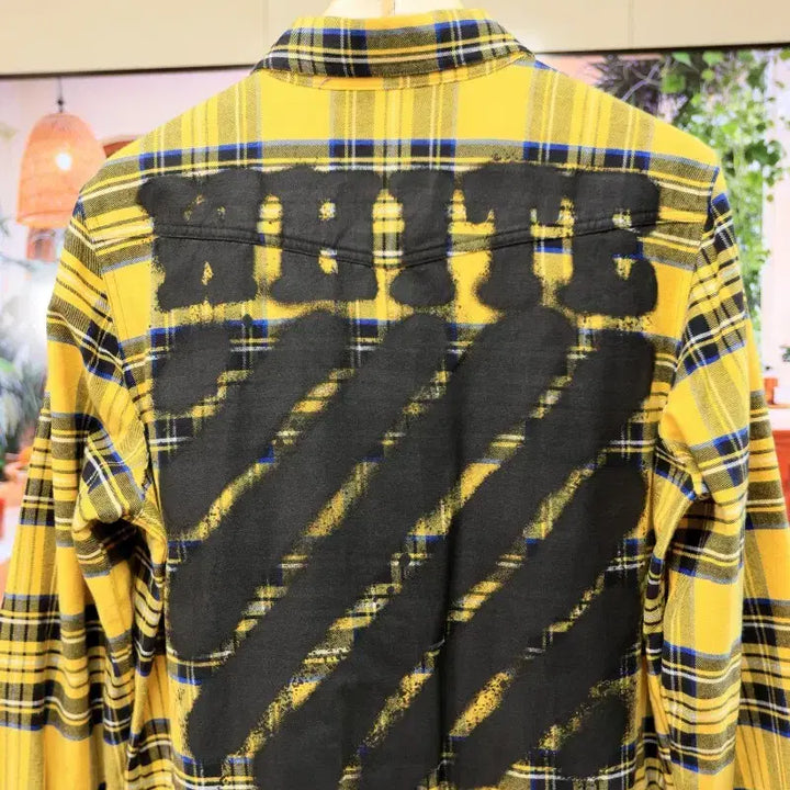 [BUNJANG] Off-White Mainline Yellow Check Shirt with Graphic Back / 오프화이트 메인라벨 옐로우 체크 셔츠