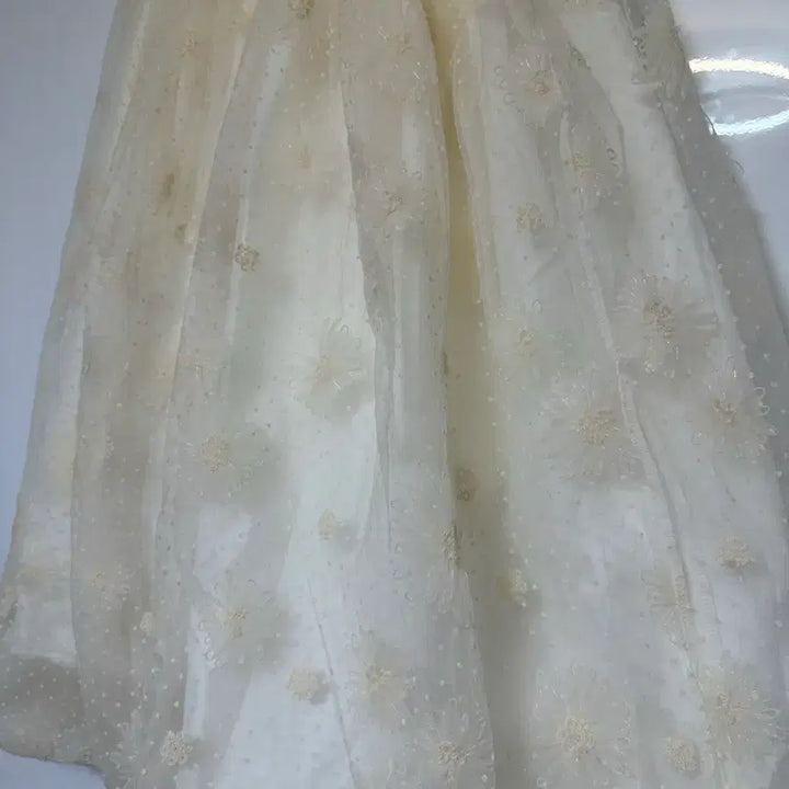 [BUNJANG] Ivory Floral Embroidered Tulle Midi Skirt / 아이보리 꽃 자수 튤 스커트