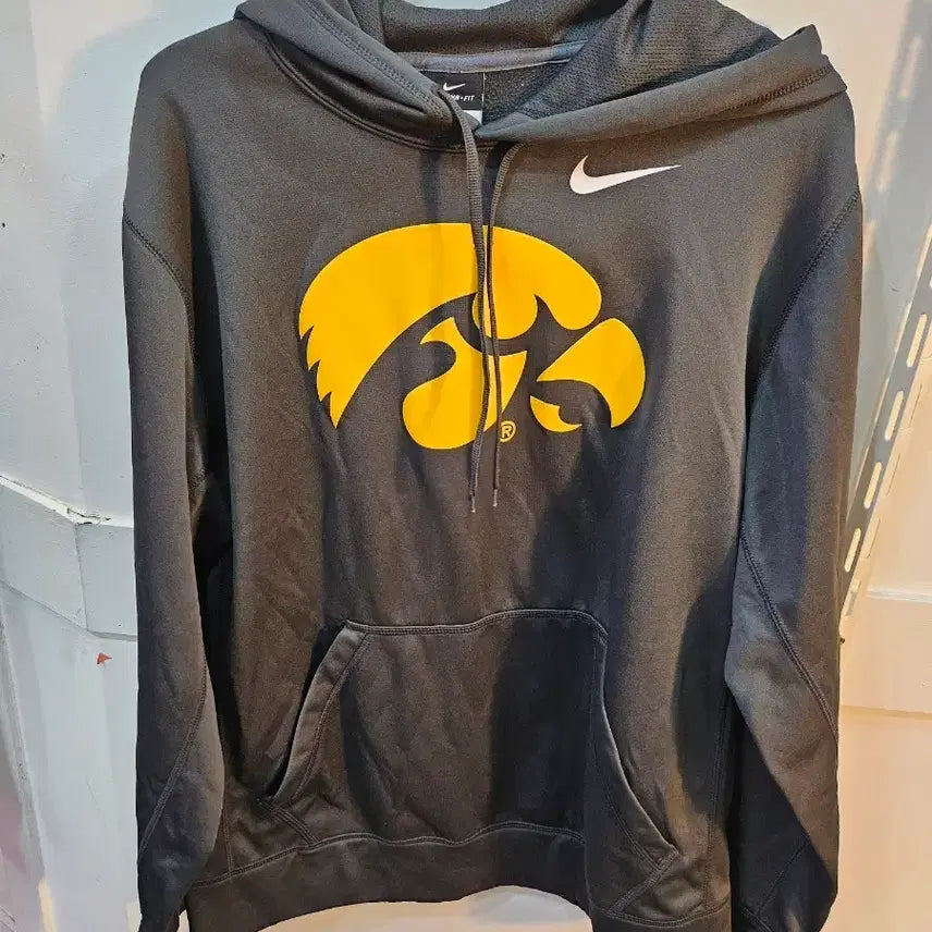 [BUNJANG] Nike Iowa Hawkeyes Hoodie Black M / <만원빈티지>나이키 아이오와 호크아이즈 후드티 블랙