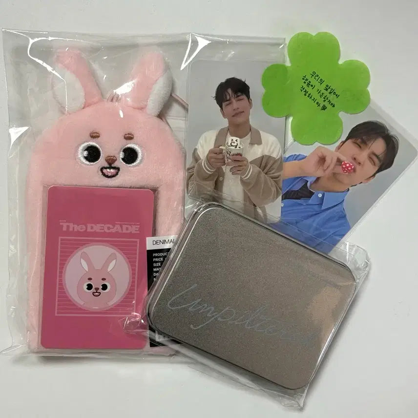 [BUNJANG] DAY6 Wonpil Concert MD Tin Case &amp; Denimals Luggage Tag Bundle Set / 데이식스 원필 콘서트 엠디 틴케이스&amp;데니멀즈 러기지택 일괄 원가 양도
