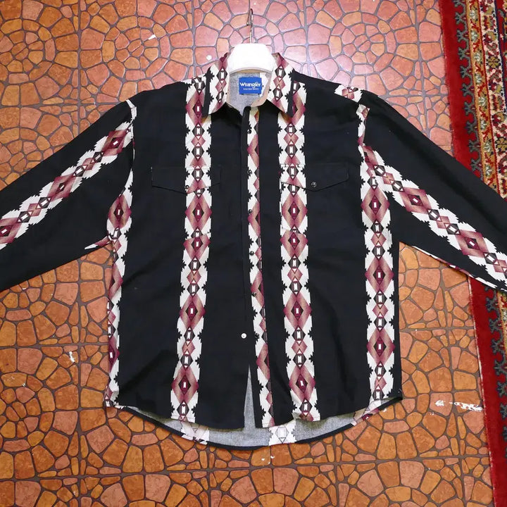 [BUNJANG] Wrangler Native Pattern Western Shirt / [L] 랭글러 네이티브 패턴 Western Shirt 웨스턴 셔츠
