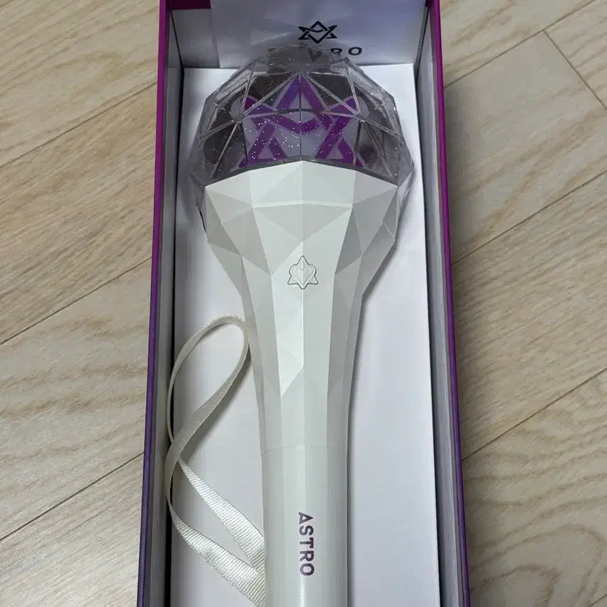 [BUNJANG] Astro Official Lightstick Ver.2 / 아스트로 응원봉 버전2