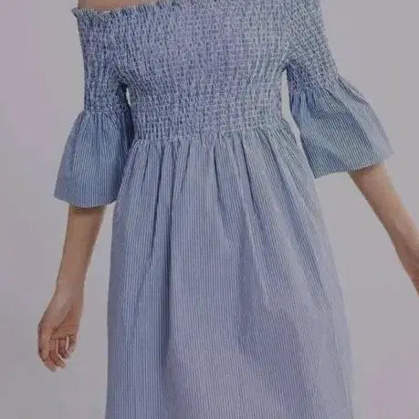 [BUNJANG] Zara Smocked Off-Shoulder Striped Dress / 자라 스모크 오프숄더 스트라이프 원피스