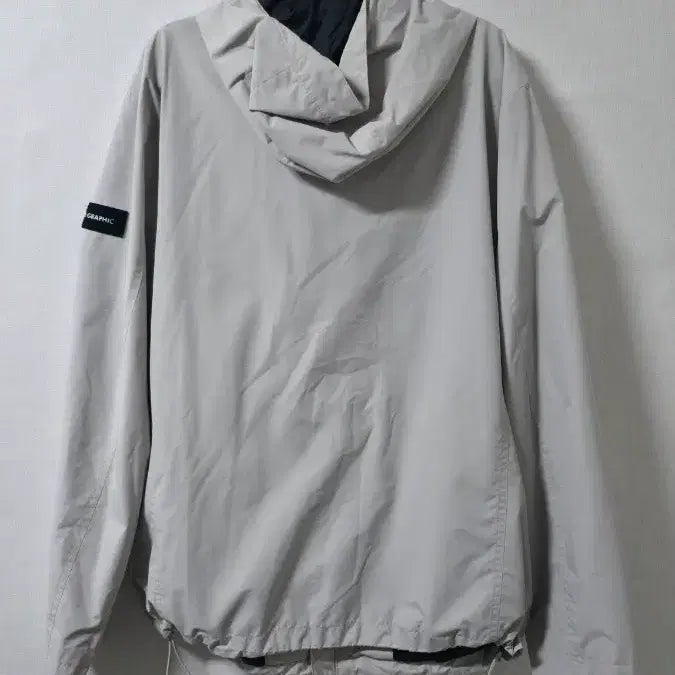 [BUNJANG] National Geographic Hooded Windbreaker Ivory / 내셔널지오그래픽 후드 바람막이 아이보리