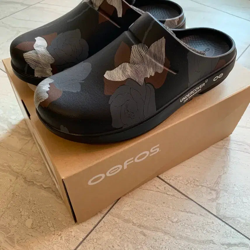 [BUNJANG] Undercover x OOFOS Collaboration Slides / 언더커버 우포스 콜라보 슬리퍼