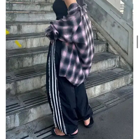 [BUNJANG] Lace Track Three-Stripe Pants / 레이스 트랙 삼선 팬츠
