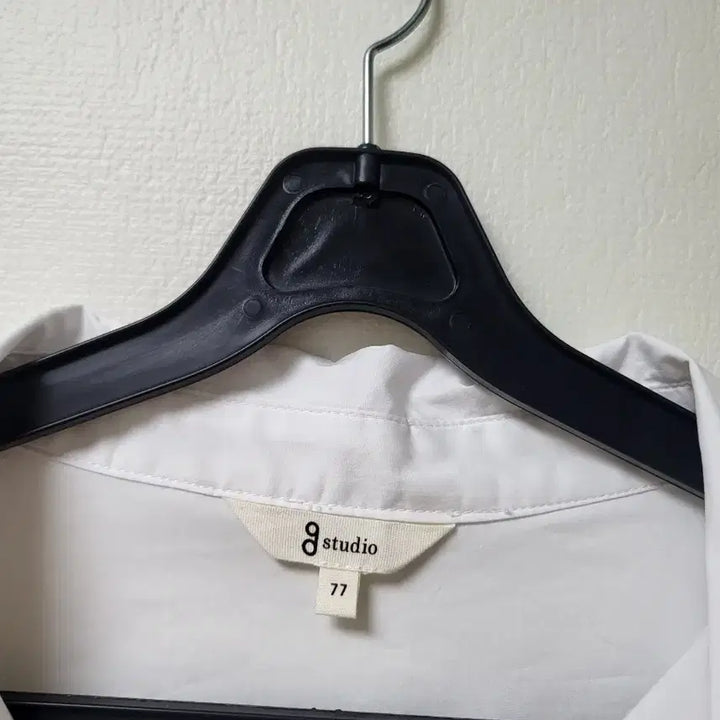 [BUNJANG] G Studio S24 White Button-Up Blouse (Size 77) / G스튜디오 s24 셔츠 블라우스 77