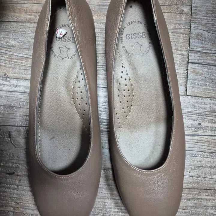 [BUNJANG] GISSE Leather Comfort Flat Shoes Brown / GISSE 가죽 컴포트 플랫슈즈 브라운