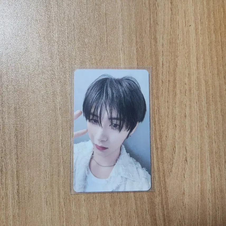 [BUNJANG] BOYNEXTDOOR The Second Era Weverse Lucky Draw Taesan Photocard / 보넥도 디엑션 위뮤드 럭드 태산 포카