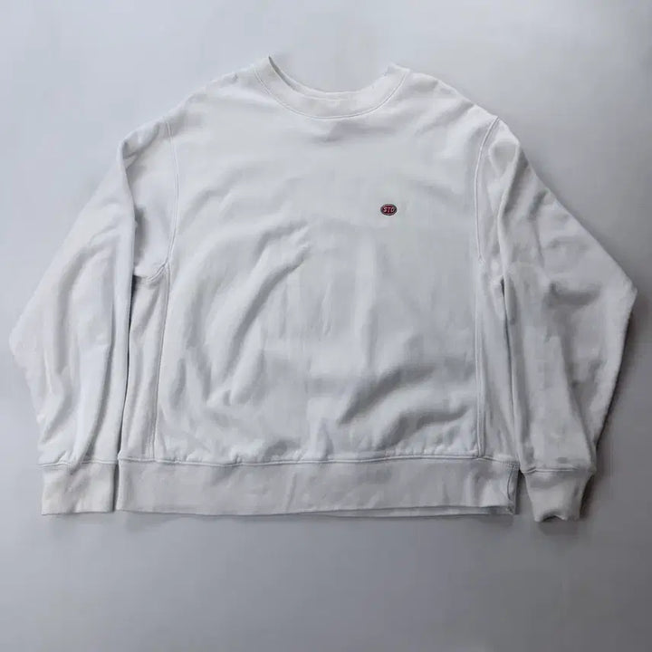 [BUNJANG] Standalone Small Logo White Sweatshirt / 스탠드얼론 스몰로고 화이트 스웻 맨투맨