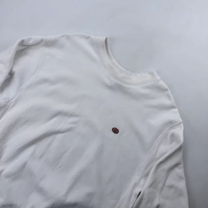 [BUNJANG] Standalone Small Logo White Sweatshirt / 스탠드얼론 스몰로고 화이트 스웻 맨투맨