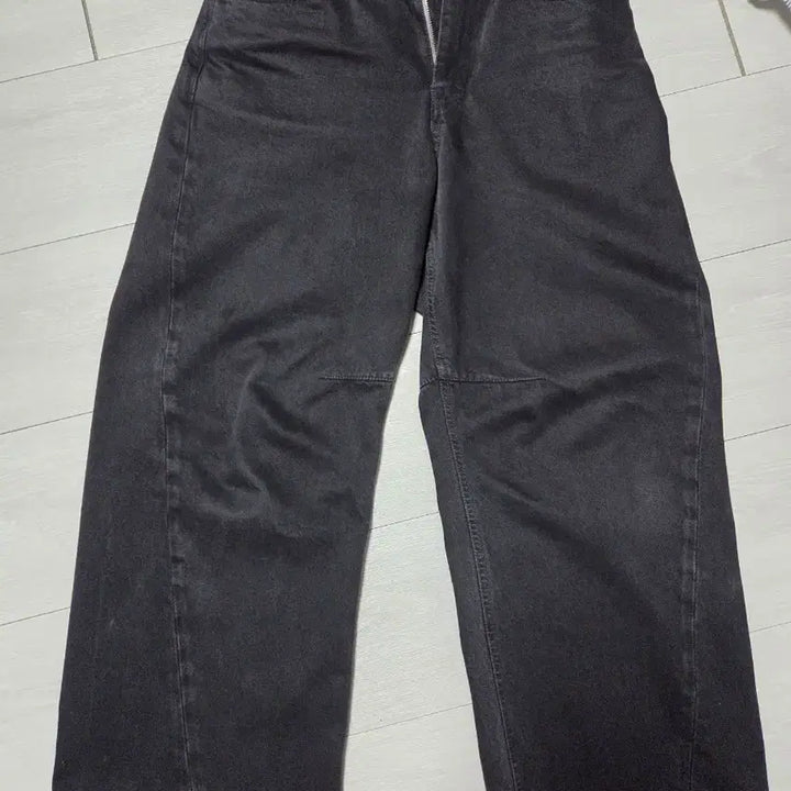 [BUNJANG] 999 Humanity Curved Surfer Dyed Denim (Dyed Charcoal) Size 1 / 999 휴머니티 커브드 서퍼 다이드 데님 (다이드 차콜)