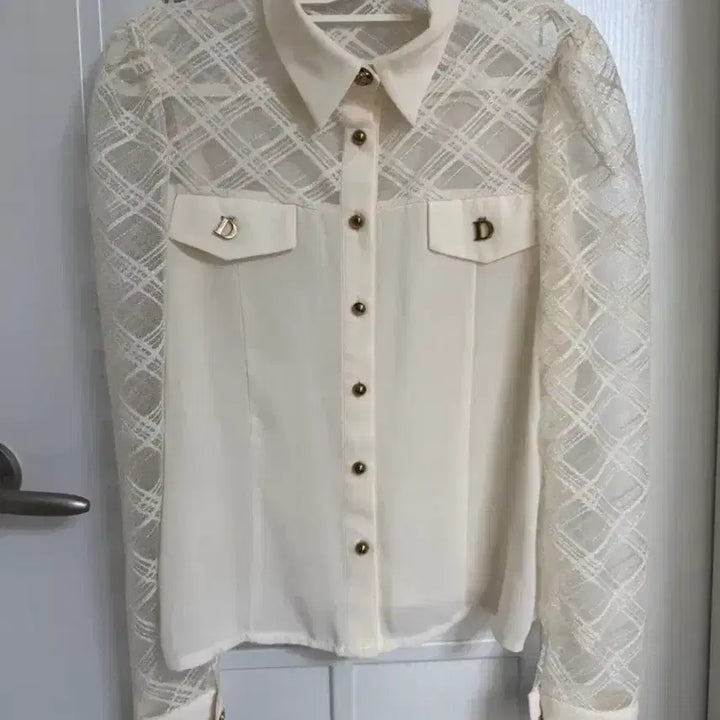 [BUNJANG] White See-through Lace Blouse and Skirt Two-Piece Set / 수입의류 화이트 시스루 레이스 블라우스 스커트 투피스