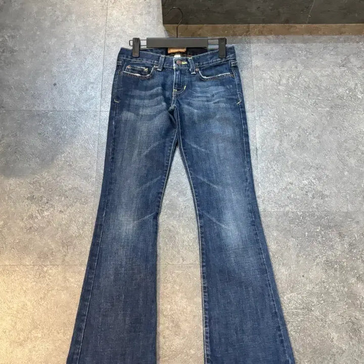 [BUNJANG] Abercrombie &amp; Fitch Bootcut Denim Jeans Size 28 / 아베크롬비 부츠컷 청바지 데님팬츠 28사이즈
