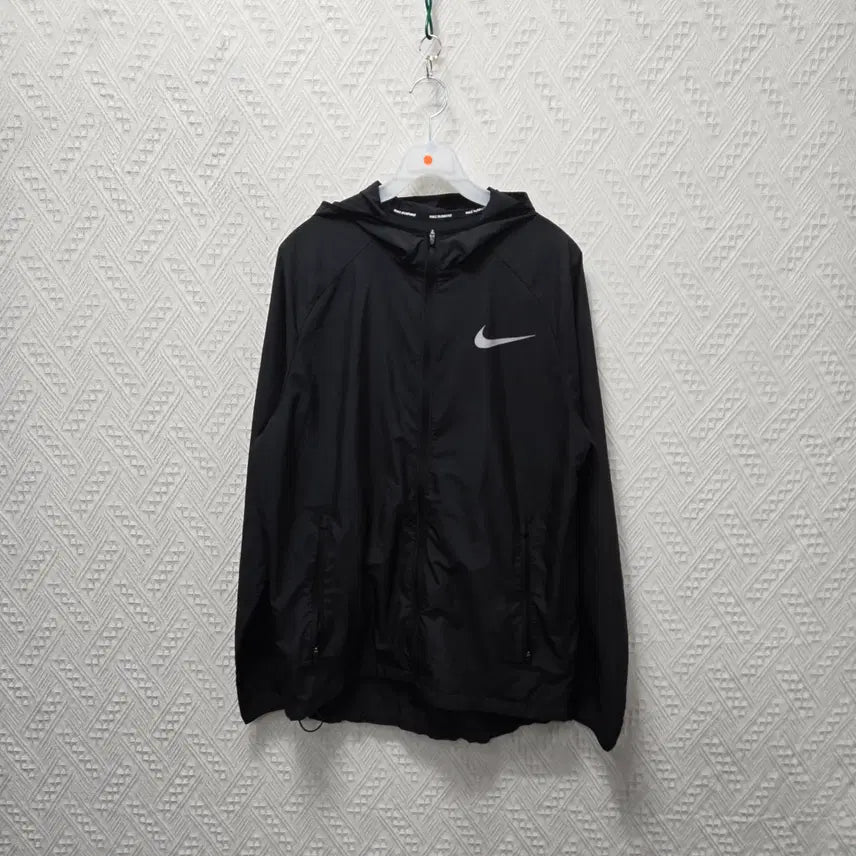 [BUNJANG] Nike Essential Hoodie Windbreaker Jacket M / 차35 나이키 에센셜 후디 바람막 자켓 M