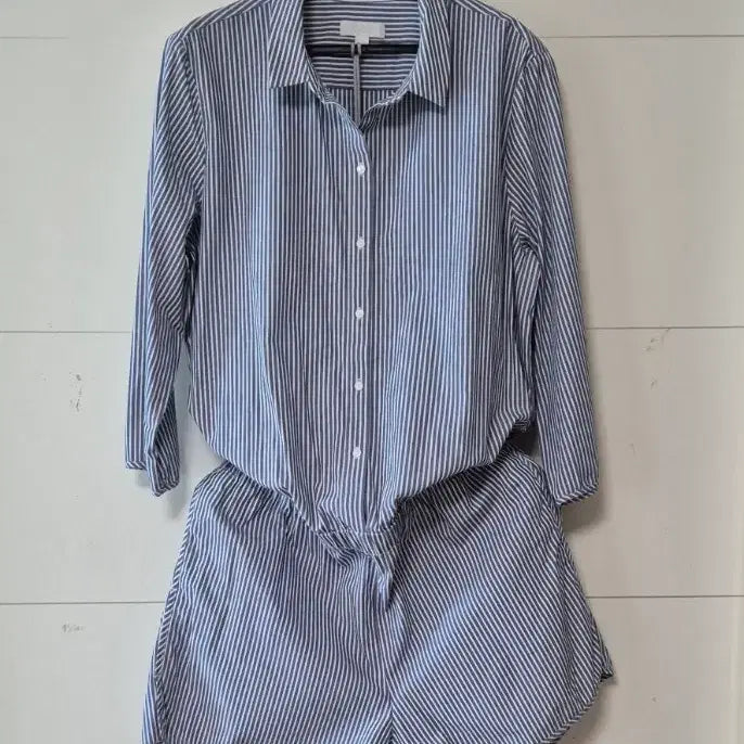 [SOLD OUT] COS 코스 스트라이프 반바지 점프슈트 COS