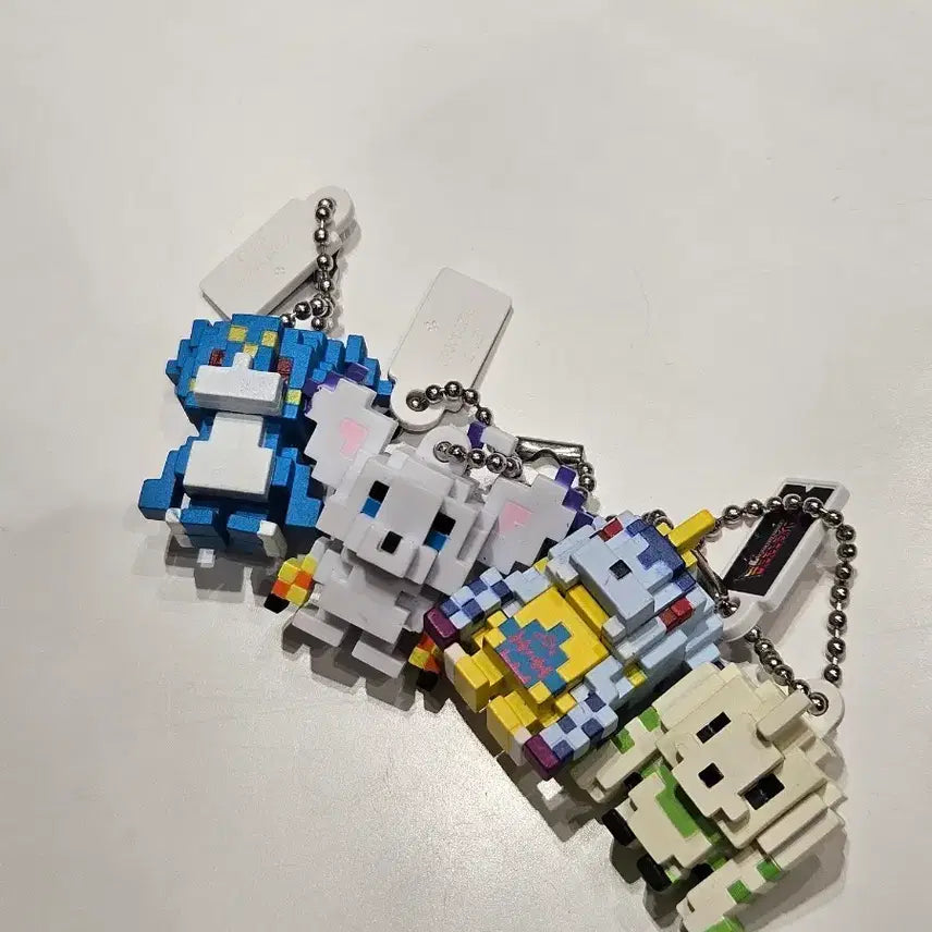 [BUNJANG] Digimon Adventure Pixel Design Keychain / 디지몬 어드벤처 키링