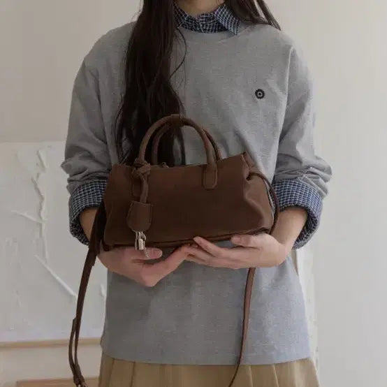 [BUNJANG] CERNI Lazy Bowling Bag Dark Brown Suede Tote Bag / CERNI 레이지 볼링백 다크브라운 스웨이드 세르니 토트백