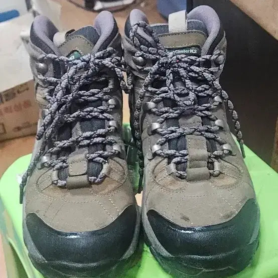 [BUNJANG] K2 Brown Hiking Boots Size 245 / K2 등산화 갈색245