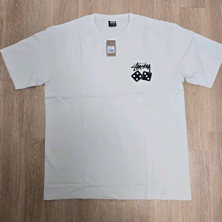 [BUNJANG] Stussy Dice Short Sleeve T-Shirt Cream XL / 스투시 다이스 반팔 티셔츠 크림색 XL 새상품