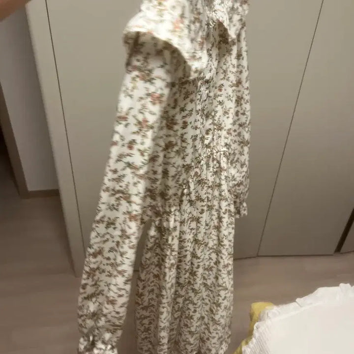 [BUNJANG] Flowery Midi Dress / 원피스