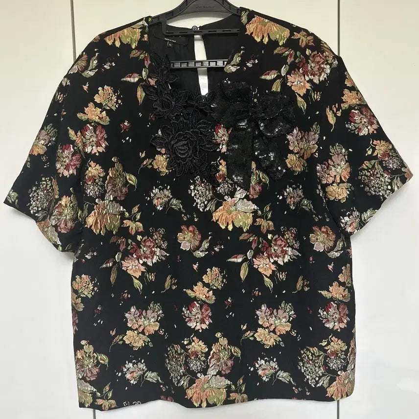 [BUNJANG] Rochas Black Flower Embroidered Lace Silk Blouse / 로샤스블랙 플라워자수레이스 견블라우스