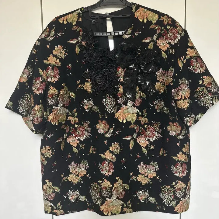 [BUNJANG] Rochas Black Flower Embroidered Lace Silk Blouse / 로샤스블랙 플라워자수레이스 견블라우스