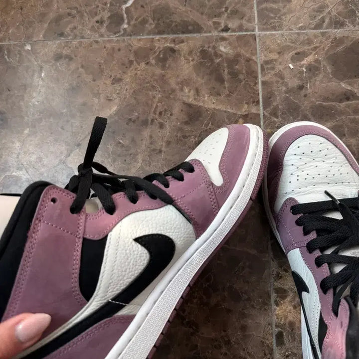 [BUNJANG] Nike Air Jordan 1 Mid SE Light Mulberry Women&
