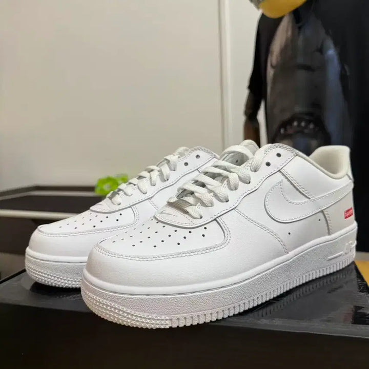[BUNJANG] Nike x Supreme Air Force 1 Low White / 나이키 x 슈프림 에어포스 1 로우 화이트 260MM