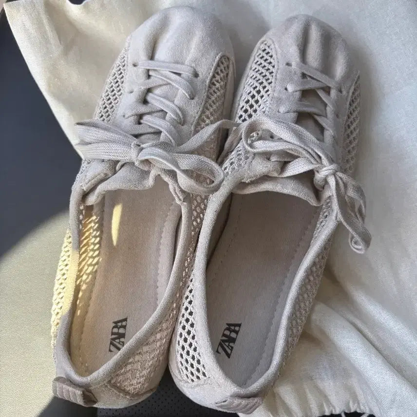 [BUNJANG] Zara Mesh Pull-Tab Sneakers / 자라 메쉬 풀탭 스니커즈 255사이즈 EU39 공홈품절