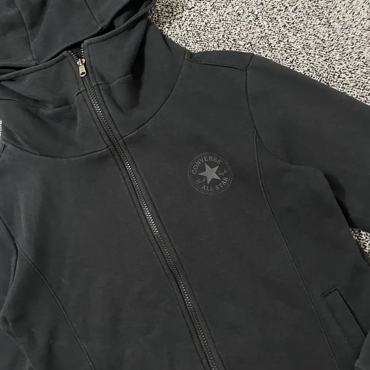 [BUNJANG] Vintage9 Slim Fit Hoodie Sweatshirt - Black / 빈티지9. 컨버스 빈티지 후드 티셔츠 슬림핏 후드티 스웻 블랙