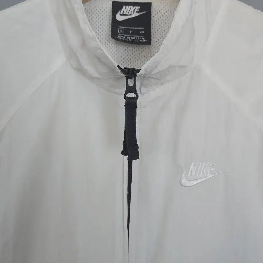 [BUNJANG] Nike Big Swoosh Windbreaker White S / 나이키 NIKE 빅 스우시 바람막이 화이트 S