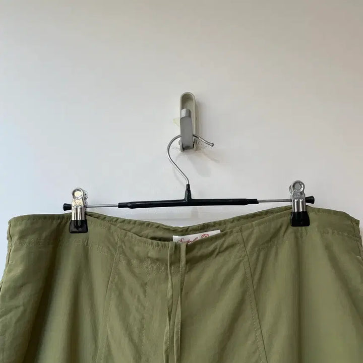 [BUNJANG] So Ding Key Bread Green Wide Pants Nylon 100% / 쏘딩키브레드 그린 와이드 팬츠