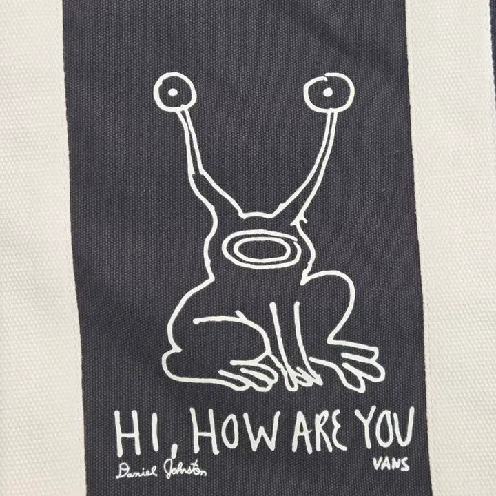 [BUNJANG] Vans Daniel Johnston Collaboration Tote Bag Black / 2022 반스 다니엘 존스턴 콜라보 토트백 블랙